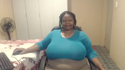 Snapshot of sweetnoziexxx chatting on December 4, 2025, 4:33 am sweetnoziexxx online show from December 4, 2025, 4:33 am