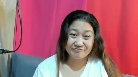 Snapshot of sweetpilipina88 chatting on March 2, 2025, 12:43 pm MIA online show from March 2, 2025, 12:43 pm