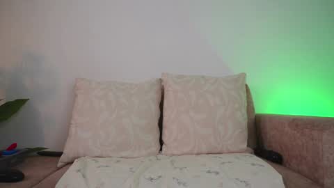 Snapshot of sweetpussyhot_ chatting on January 30, 2025, 12:37 pm Hello Welcome Im here from WEDNESDAY to SUNDAY 430am to 830am and 3 to 7 timeMONDAY and TUESDAY i rest online show from January 30, 2025, 12:37 pm