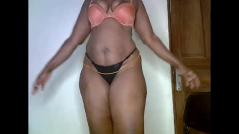 sweetrenne online show from February 23, 2025, 4:39 am