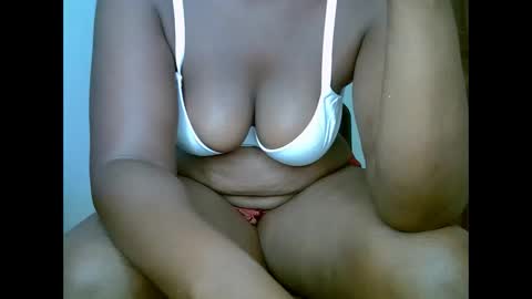 sweetrenne online show from March 11, 2025, 4:54 am