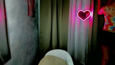 Snapshot of sweetsassyvv chatting on October 23, 2025, 2:33 am sweetsassyvv online show from October 23, 2025, 2:33 am