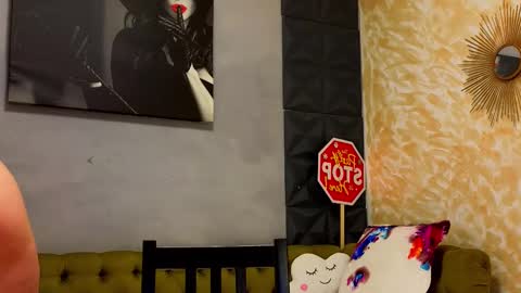 Snapshot of sweetscribe chatting on February 22, 2025, 8:50 am SweetScribe online show from February 22, 2025, 8:50 am