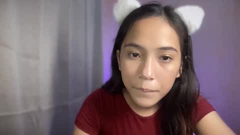 Mia online show from November 13, 2025, 4:39 pm