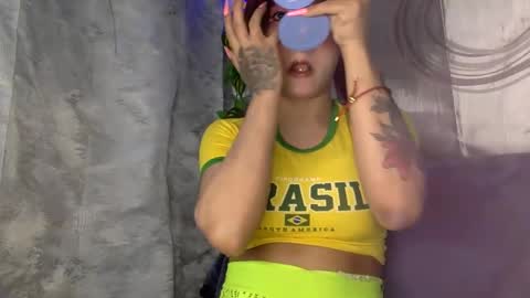 spicy online show from October 7, 2025, 4:42 am