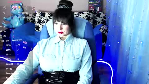 Snapshot of sweetsunnymila chatting on December 17, 2024, 12:11 pm HelloI amShy Charming Mila-Nice to meet you and Welcome I am not a nude model  Sometimes a smile is all that we need online show from December 17, 2024, 12:11 pm