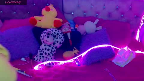 Snapshot of sweett_martina chatting on February 5, 2025, 1:04 am martina online show from February 5, 2025, 1:04 am