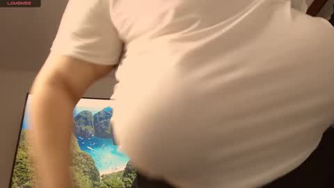 Maya online show from February 21, 2025, 9:54 pm