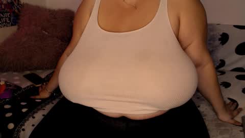 Maya online show from November 22, 2025, 8:35 am