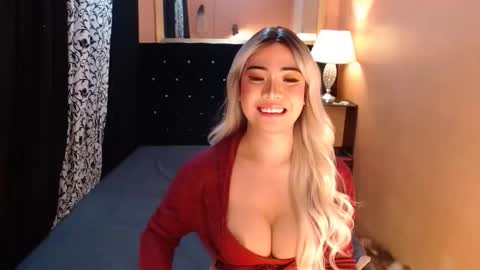 Snapshot of sweettrixiee chatting on November 7, 2025, 8:25 am Ms trixiee online show from November 7, 2025, 8:25 am