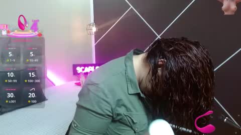 Snapshot of sweettscarlet chatting on November 9, 2025, 11:52 am Scarlet online show from November 9, 2025, 11:52 am