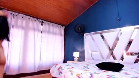 Snapshot of sweettyalondra chatting on February 19, 2025, 9:36 pm ALONDRA online show from February 19, 2025, 9:36 pm