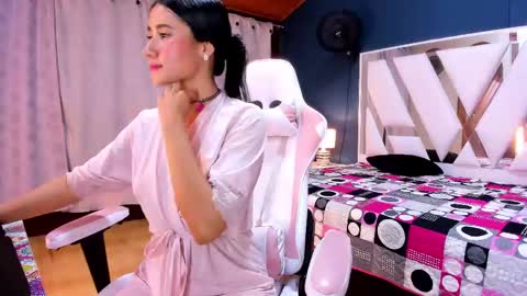 Snapshot of sweettyalondra chatting on February 22, 2025, 12:27 am ALONDRA online show from February 22, 2025, 12:27 am