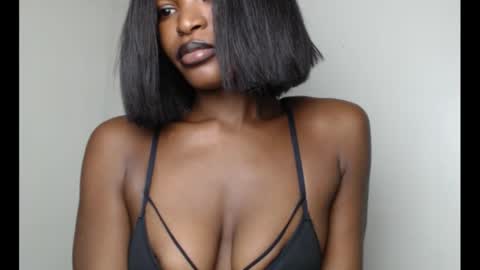 sweetxxboobsx online show from October 29, 2025, 9:27 pm