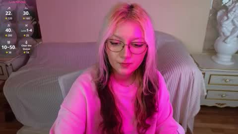 Snapshot of sweety_candys chatting on November 27, 2025, 11:23 am Hot Candy online show from November 27, 2025, 11:23 am