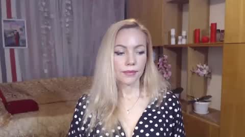 Sweety friend online show from December 14, 2024, 9:02 pm