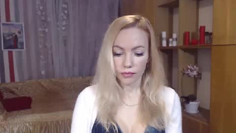 Sweety friend online show from December 17, 2024, 9:05 pm