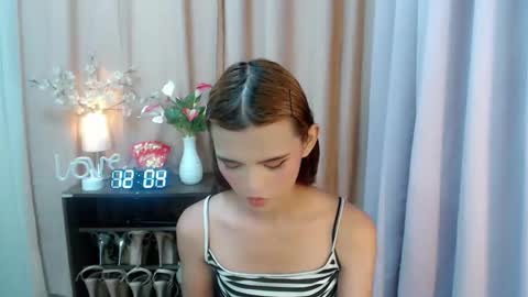 Megan online show from September 17, 2025, 4:03 am