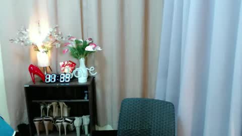 Megan online show from October 23, 2025, 3:39 am