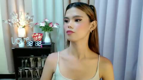 Megan online show from November 20, 2025, 4:12 am