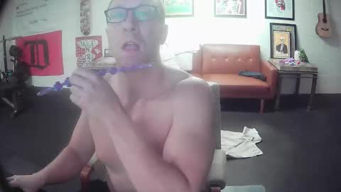 Snapshot of swimmersteve89 chatting on November 15, 2025, 6:33 am SwimmerSteve89 online show from November 15, 2025, 6:33 am