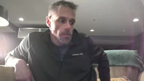 Snapshot of swontguy2025 chatting on March 9, 2025, 6:28 am swontguy2025 online show from March 9, 2025, 6:28 am