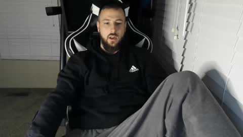 Snapshot of swoozy_ chatting on September 14, 2025, 12:21 am swoozy_ online show from September 14, 2025, 12:21 am