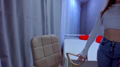 Ana online show from December 20, 2024, 2:19 am