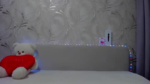 Ana online show from February 26, 2025, 2:04 am