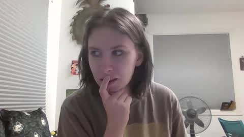 Snapshot of sylphy04 chatting on November 2, 2025, 9:11 am Sylphy online show from November 2, 2025, 9:11 am