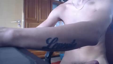 Snapshot of szabijunior chatting on October 29, 2025, 7:32 am szabijunior online show from October 29, 2025, 7:32 am