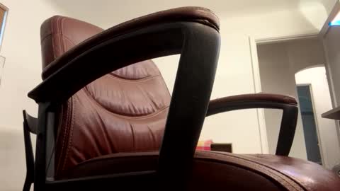 tRex online show from November 3, 2025, 11:15 pm