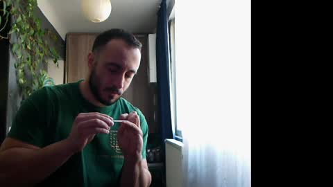 Snapshot of t_huracane chatting on January 22, 2025, 6:10 am Huracane online show from January 22, 2025, 6:10 am
