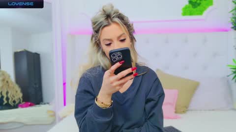 Snapshot of taahiraarabian chatting on January 4, 2025, 1:10 pm Arianna online show from January 4, 2025, 1:10 pm