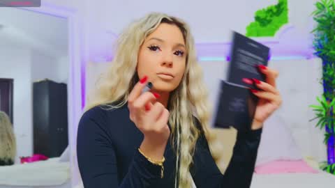 Snapshot of taahiraarabian chatting on January 7, 2025, 1:14 pm Arianna online show from January 7, 2025, 1:14 pm