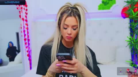 Snapshot of taahiraarabian chatting on February 19, 2025, 7:59 pm Arianna online show from February 19, 2025, 7:59 pm