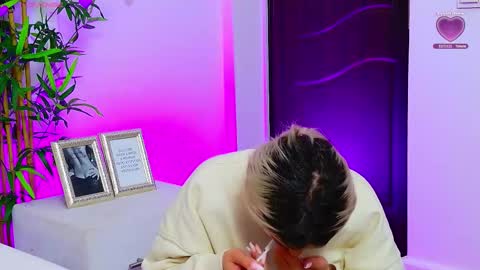 Snapshot of taahiraarabian chatting on September 25, 2025, 12:09 pm Arianna online show from September 25, 2025, 12:09 pm