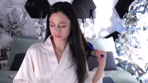 Snapshot of taanni_bc chatting on January 24, 2025, 8:44 am TAANNI online show from January 24, 2025, 8:44 am