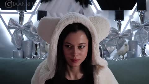 Snapshot of taanni_bc chatting on January 25, 2025, 3:30 pm TAANNI online show from January 25, 2025, 3:30 pm