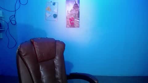 Christine online show from December 5, 2025, 3:15 am