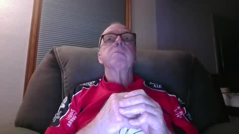 Snapshot of tacrunner66_ chatting on February 2, 2025, 6:04 am tacrunner66_ online show from February 2, 2025, 6:04 am