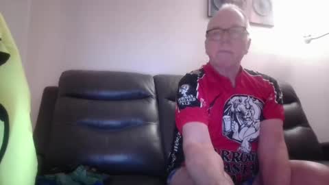 Snapshot of tacrunner66_ chatting on February 2, 2025, 2:45 pm tacrunner66_ online show from February 2, 2025, 2:45 pm