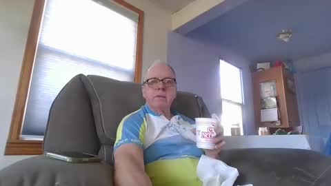 Snapshot of tacrunner66_ chatting on February 11, 2025, 9:14 pm tacrunner66_ online show from February 11, 2025, 9:14 pm