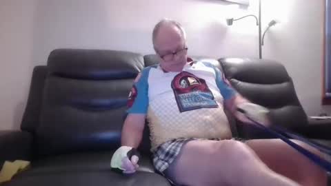 Snapshot of tacrunner66_ chatting on February 20, 2025, 2:57 pm tacrunner66_ online show from February 20, 2025, 2:57 pm
