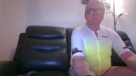 Snapshot of tacrunner66_ chatting on February 27, 2025, 3:15 pm tacrunner66_ online show from February 27, 2025, 3:15 pm