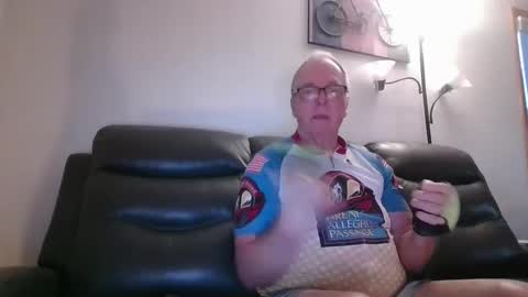 Snapshot of tacrunner66_ chatting on March 1, 2025, 2:55 pm tacrunner66_ online show from March 1, 2025, 2:55 pm