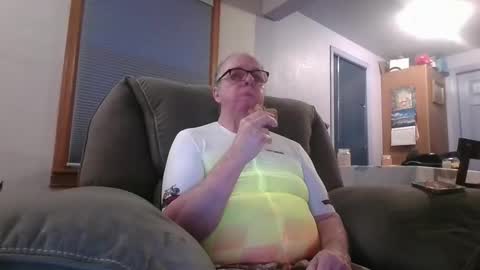 Snapshot of tacrunner66_ chatting on March 7, 2025, 2:25 am tacrunner66_ online show from March 7, 2025, 2:25 am
