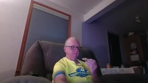 Snapshot of tacrunner66_ chatting on October 10, 2025, 4:00 am tacrunner66_ online show from October 10, 2025, 4:00 am