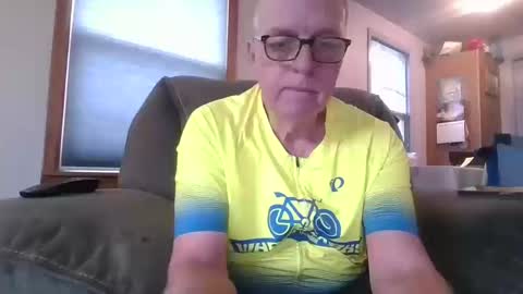 Snapshot of tacrunner66_ chatting on October 10, 2025, 5:56 pm tacrunner66_ online show from October 10, 2025, 5:56 pm