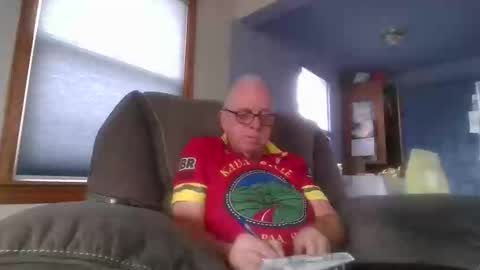 Snapshot of tacrunner66_ chatting on October 17, 2025, 7:27 pm tacrunner66_ online show from October 17, 2025, 7:27 pm